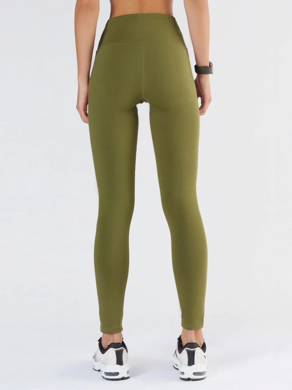 Active Leggings Aus Bio-Baumwolle & Elastan - Olive 6 Active Leggings Aus Bio-Baumwolle & Elastan - Olive – Bild 4