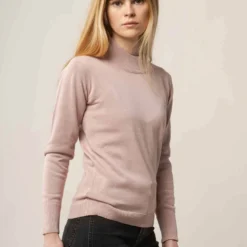 Grundstoff Verkäufe -Grundstoff Verkäufe 152 300 Sada rose hochwertiger Feinstrick Pullover fuer Damen mit Rippbuendchen als Aermel und Hueftabschluss vegan nachhaltig 1280x1280