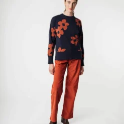 Fairtrade Jaquard Strickpullover Faiza Aus Bio-Baumwolle - Navy / Mahagoni Melange Blume -Grundstoff Verkäufe Fairtrade Fashion MELA faiza nvy mahm fl 1280x1280