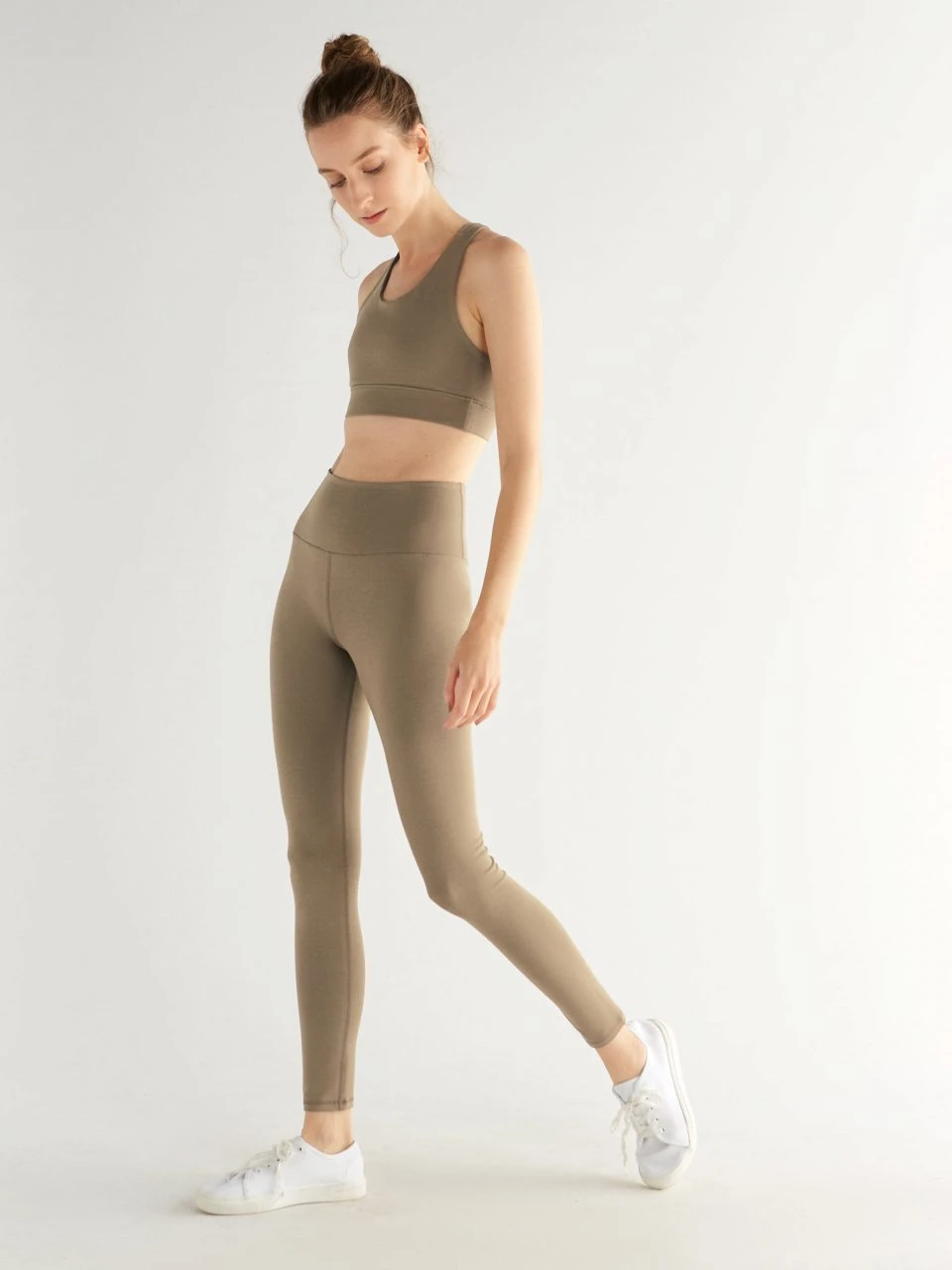 Active Leggings Aus Bio-Baumwolle & Elastan - Mink 6 Active Leggings Aus Bio-Baumwolle & Elastan - Mink – Bild 4