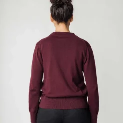 Mela Fairtrade V-Neck Cardigan Surina Aus Bio-Baumwolle - Rosine -Grundstoff Verkäufe Rueckansicht Damen Strickjacke beere 152 304 rai 1280x1280