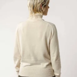 Mela Fairtrade Rollkragenpullover Mayura Aus Bio-Baumwolle - Cream -Grundstoff Verkäufe Rueckansicht vegan fair bio Mayura creamemUMdT89riJun 1280x1280