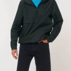 Unisex Pull-Over Jacke Aus Recyceltem Polyester - Black -Grundstoff Verkäufe U834 002 12 ecofriendly pull over Windbreker schwarz aus reinem recyceltem Polyester aus PET Flaschen 1280x1280