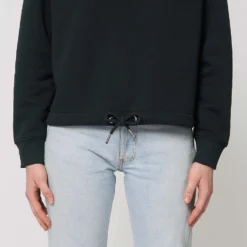 Kurzer Hoodie Aus Bio-Baumwolle - Black -Grundstoff Verkäufe W132 002 Fairer Damen Pulli Kordelzug Hueftabschluss fm detail 1280x1280