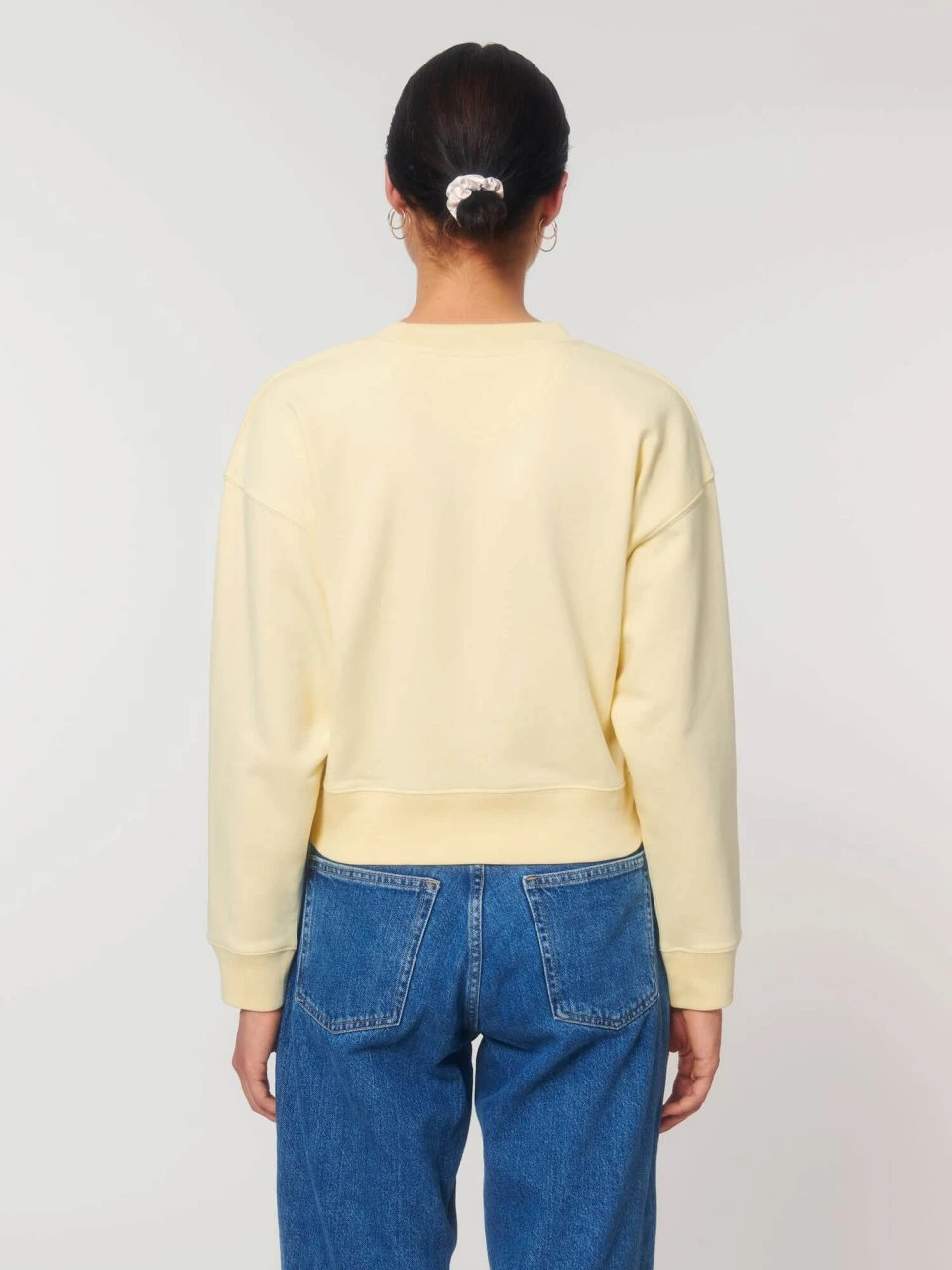 Cropped Sweatshirt Aus Bio-Baumwolle - Butter 8 Cropped Sweatshirt Aus Bio-Baumwolle - Butter – Bild 6