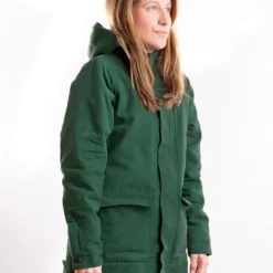 Guerilla Short Jacket - Green -Grundstoff Verkäufe nachhaltige jacke oekologische baumwolle 2378f 1280x1280