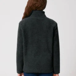 Unisex Sherpa-Jacke Aus Recyceltem Polyester - Black 16 Unisex Sherpa-Jacke Aus Recyceltem Polyester - Black -Grundstoff Verkäufe oekofaire Sherpa Jacke Rueckansicht U883 002 1280x1280