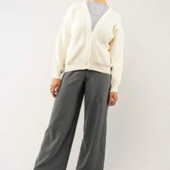 Mela Fairtrade Cardigan Artha Aus Bio-Baumwolle - Cream -Grundstoff Verkäufe veganer Cardigan rohweiss Artha cream 1280x1280